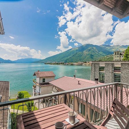 Stunning View Lakeside Apartment - Larihome A11 Gravedona Kültér fotó
