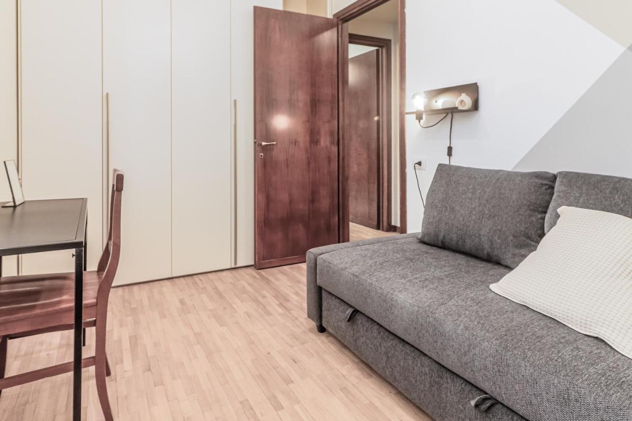 Stunning View Lakeside Apartment - Larihome A11 Gravedona Kültér fotó