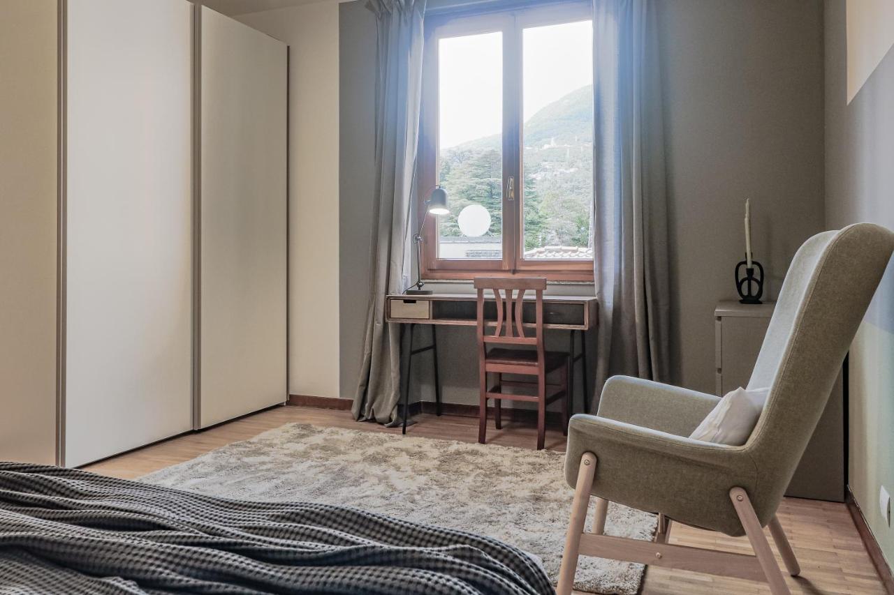 Stunning View Lakeside Apartment - Larihome A11 Gravedona Kültér fotó